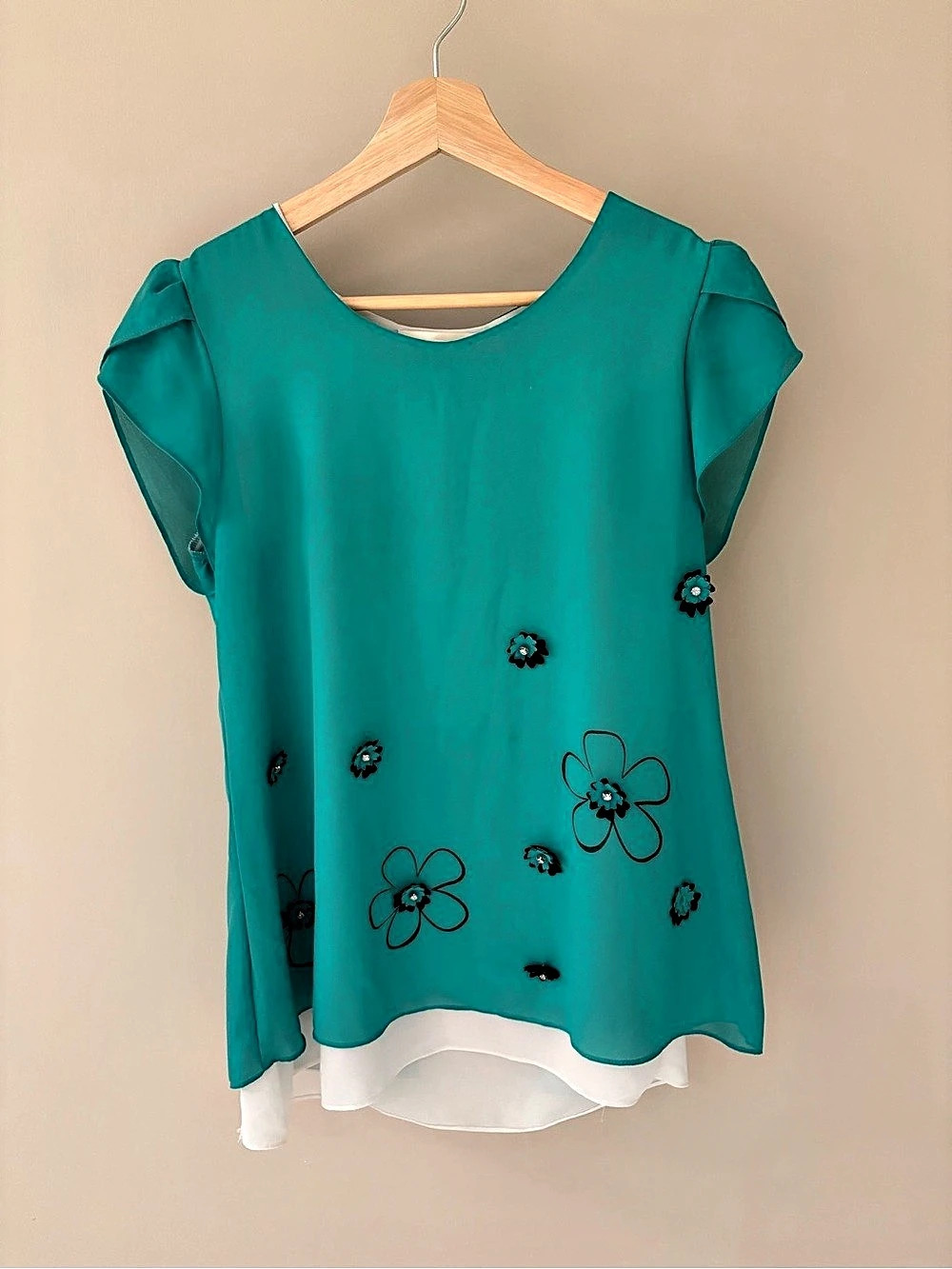 Floral Short Sleeve Blouse in Green